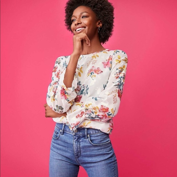 Floral Loft Blouse with Gold - Picture 3 of 11